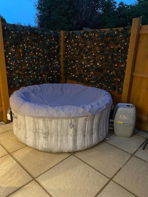Stylish 1 Bedroom Studio Outdoor Area And Hot Tub Bournemouth Exterior photo